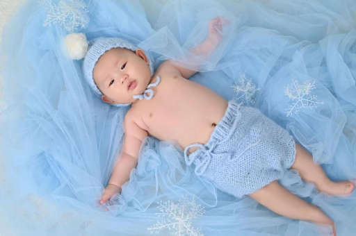 新余宝宝间歇性斜视